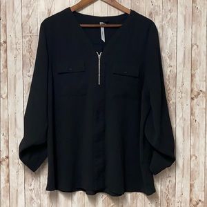 New York Collection woman’s black long sleeve(a)